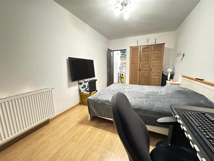 Apartament cu 2 camere semidecomandat, mobilat în Exterior Sud