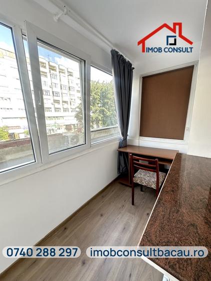 Garsonieră decomandată în Central