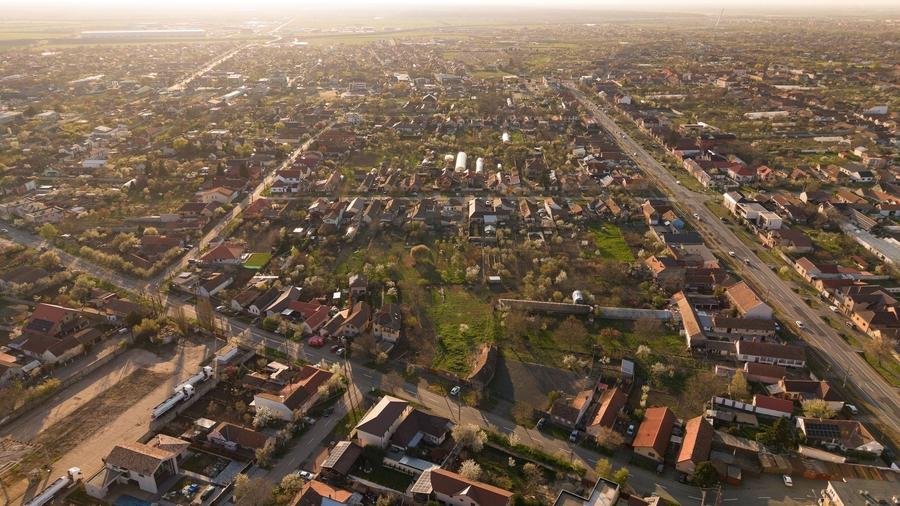 Teren Construcții intravilan de 1811 mp, în Aradul Nou