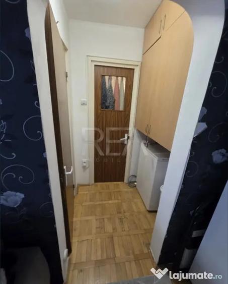 Apartament cu 2 camere semidecomandat în Păcii