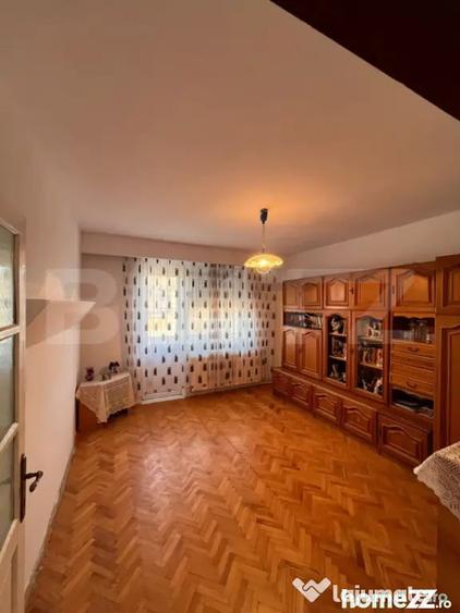 Casă cu 1 camere cu Teren 445 Mp în Nord