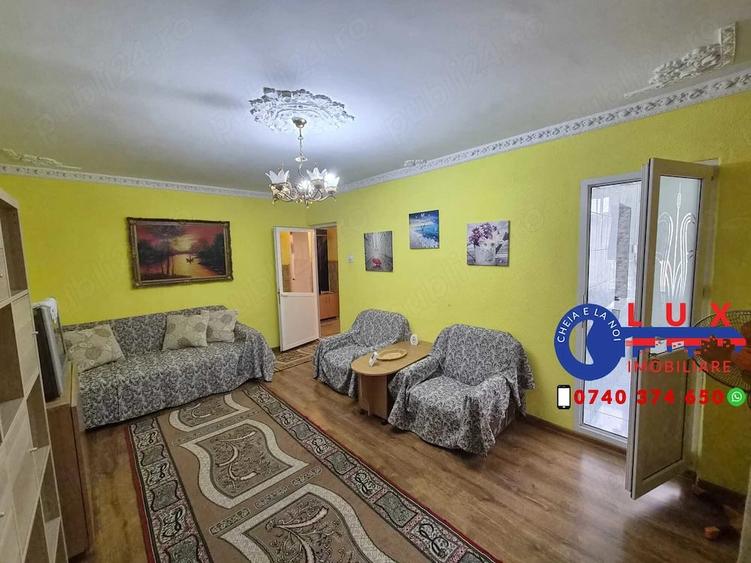 Apartament cu 3 camere decomandat în E3