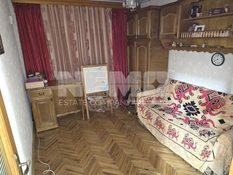 Apartament cu 3 camere decomandat, mobilat în Central