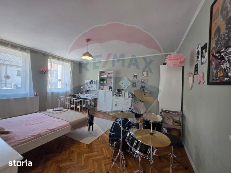 Casă cu 3 camere cu Teren 614 Mp în Central