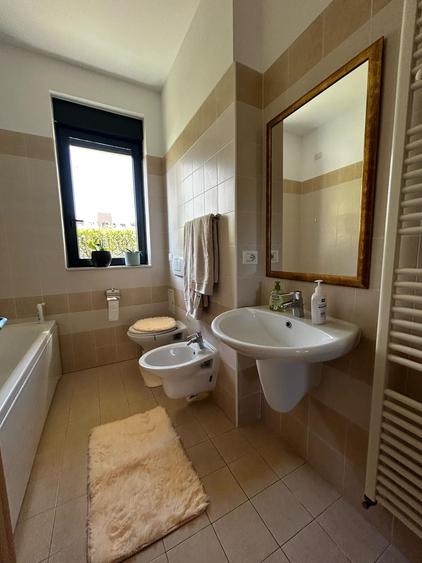 Apartament cu 2 camere în Lipovei