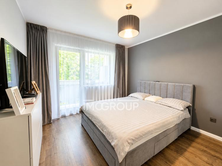 Apartament cu 3 camere semidecomandat, mobilat în Europa