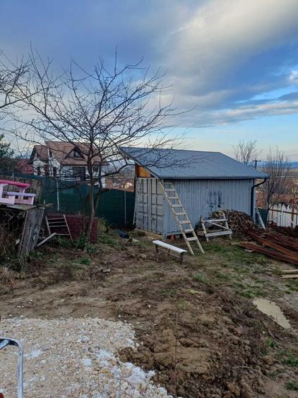 Proprietar, 696 de mp teren, strada asfaltata, utilitati - 3