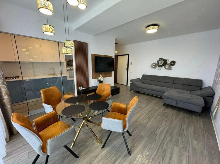 Apartament cu 2 camere decomandat în Palazu Mare