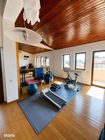 Casă cu 6 camere cu Teren 311 Mp în Giurgiului