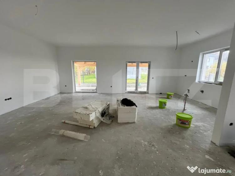 Casă cu 4 camere cu Teren 500 Mp în Unirea