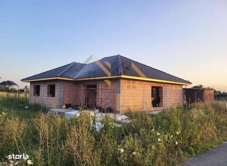 Casă cu 4 camere în Mocira