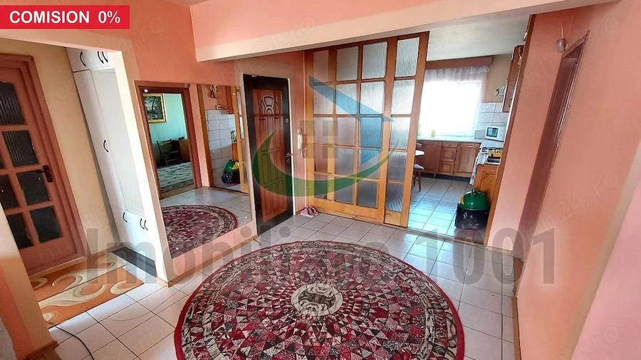 Apartament cu 4 camere decomandat în Ultracentral