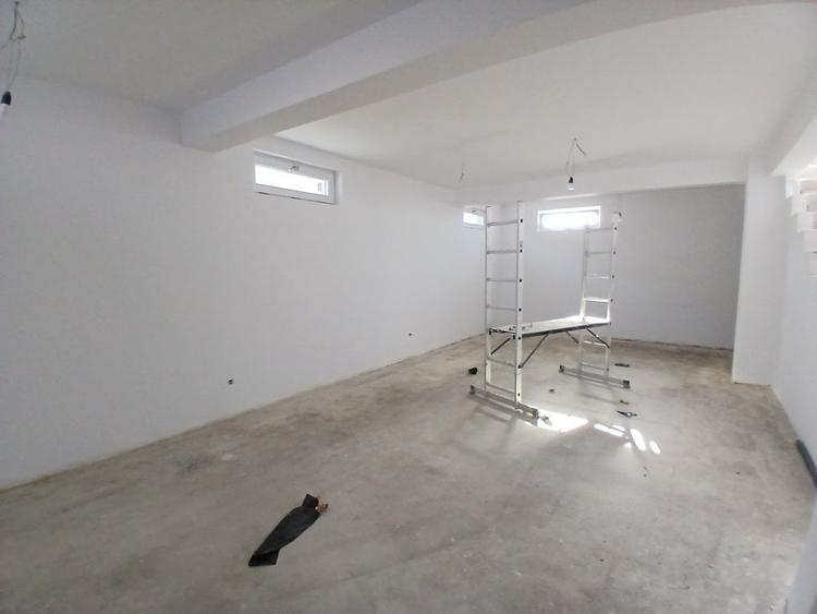 Vila D+P+1E, 270mp utili pretabila si ca spatiu zona Valea Lupului - 9