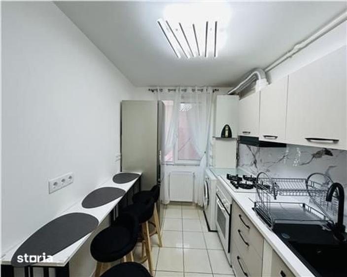 Apartament cu 2 camere decomandat în Central