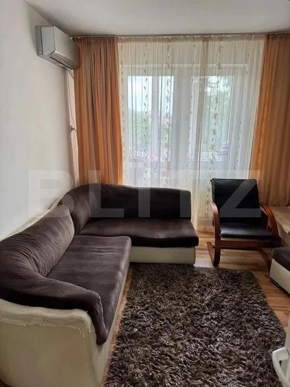 Apartament cu 2 camere semidecomandat, mobilat în Central