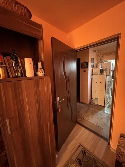 Apartament cu 2 camere decomandat în Micro 15