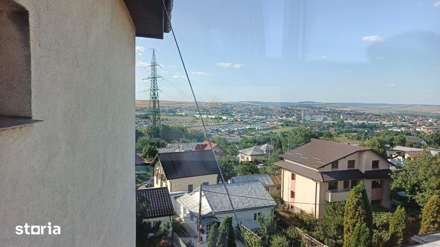 Apartament cu 2 camere decomandat în Șcheia