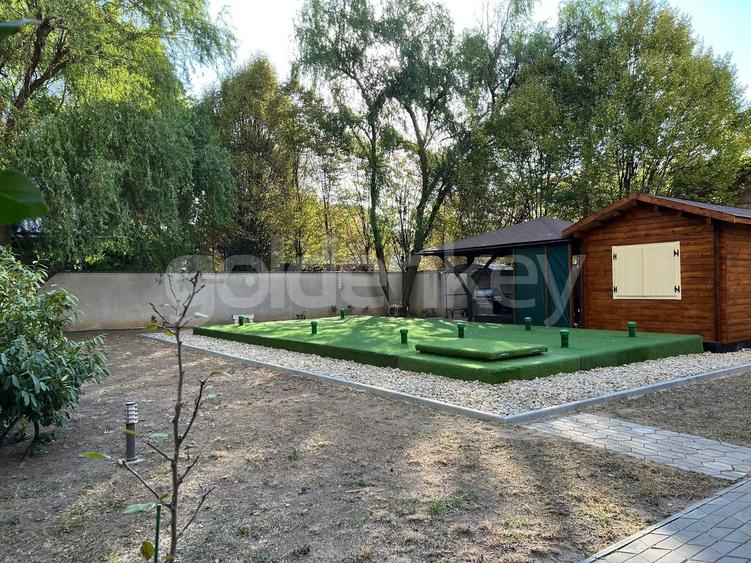 Penthouse cu 7 camere decomandat, mobilat în Șoseaua Nordului
