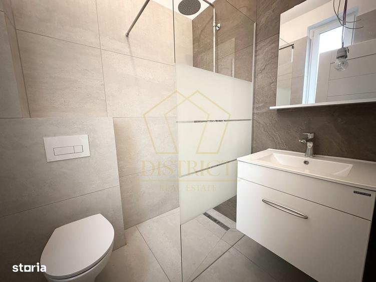 Casă cu 4 camere cu Teren 270 Mp în Central