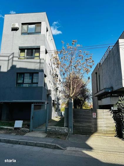 Apartament cu 2 camere decomandat în Tei