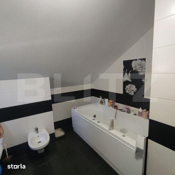Casă cu 5 camere cu Teren 390 Mp în Copou