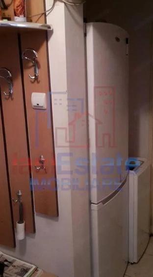 Apartament cu 2 camere decomandat în Filiași
