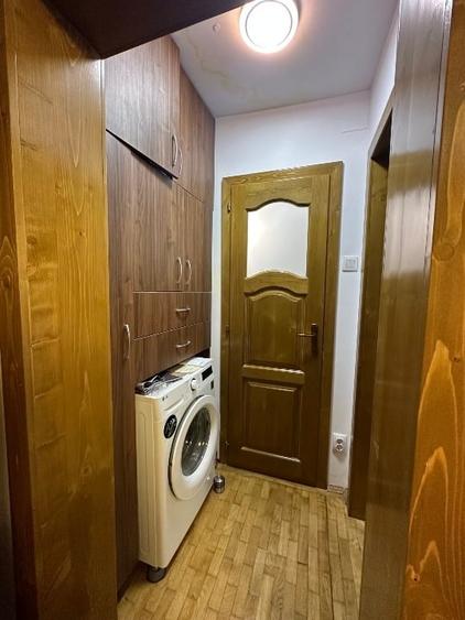 Apartament cu 2 camere semidecomandat în Berceni