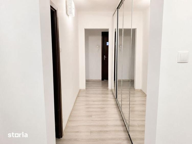 Apartament cu 4 camere în Titan