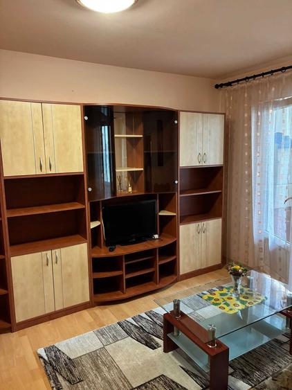 Inchiriez apartament 2 camere - 5