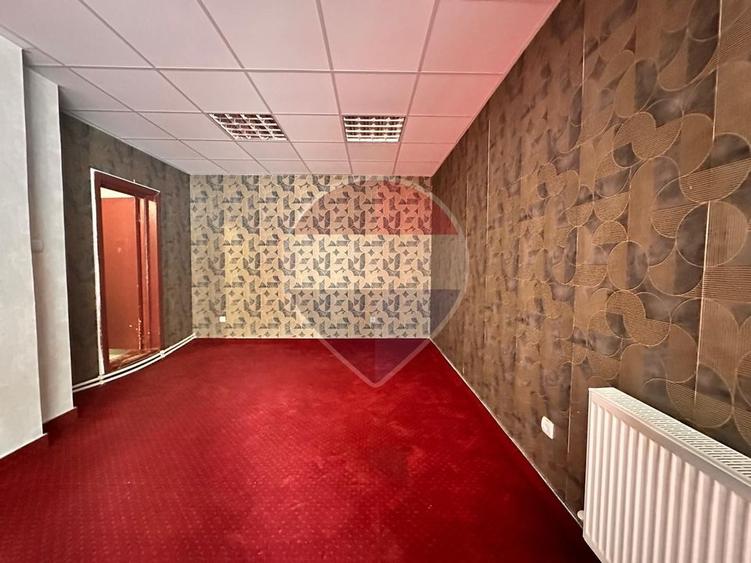 Spațiu comercial, de 70 mp, în Central