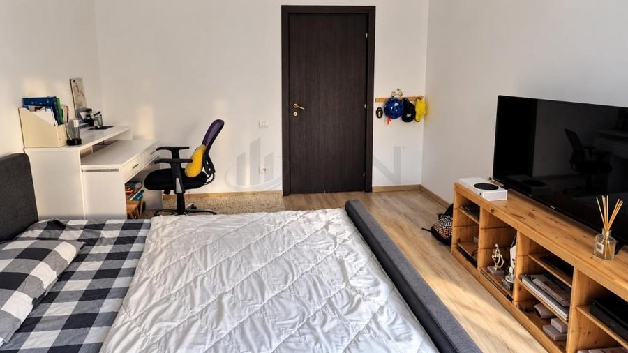 Casă individuală cu 4 camere cu Canalizare în Pipera