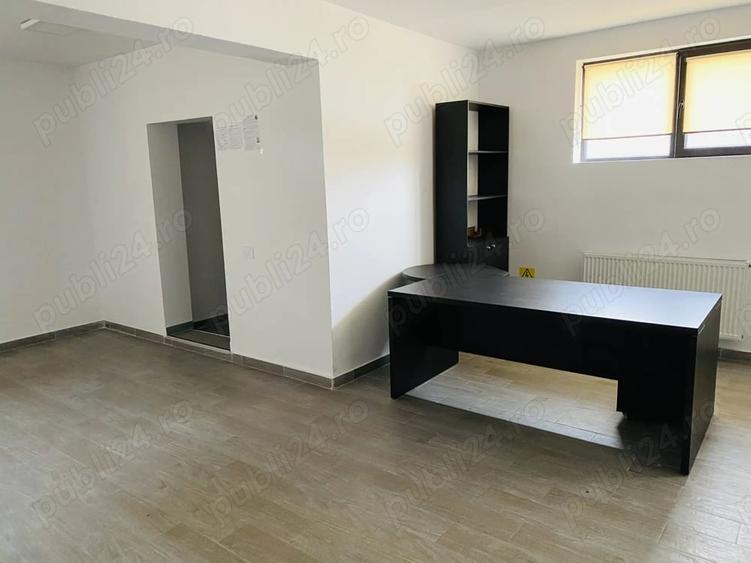 Spațiu comercial, de 126 mp, în Roșu
