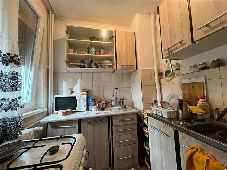 Apartament cu 2 camere nedecomandat în Valenta