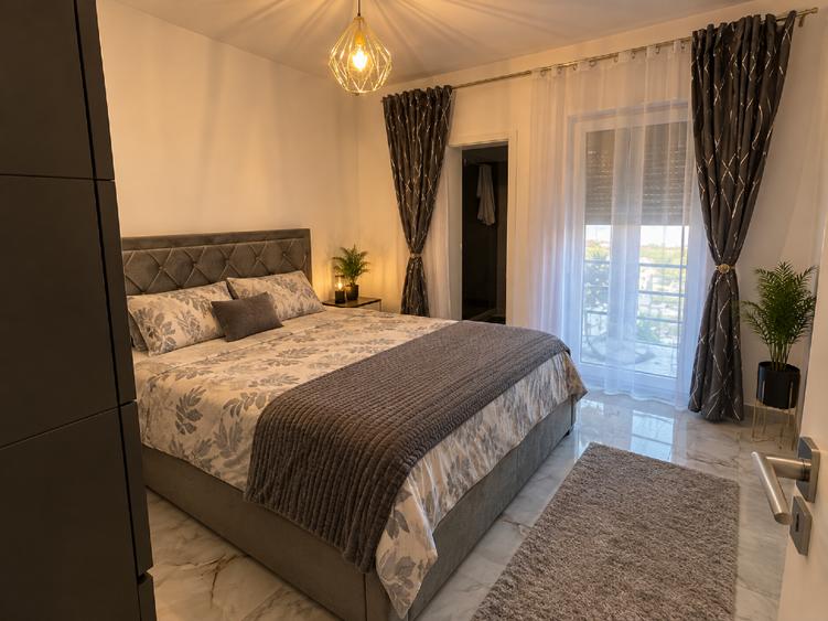 Duplex cu 3 camere cu Canalizare în Moșnița Nouă