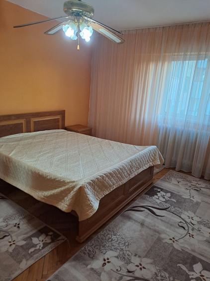 Apartament cu 2 camere decomandat în Albina