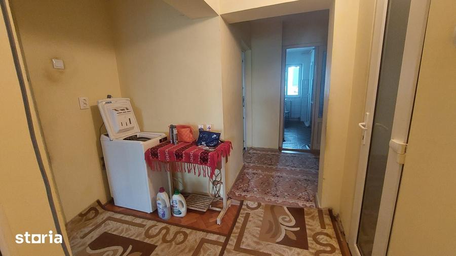 Apartament cu 3 camere în Funcționarilor
