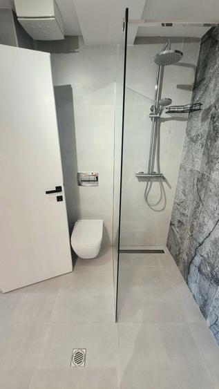 Apartament cu 3 camere decomandat, mobilat în Aviației