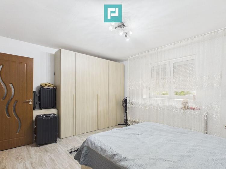 Casă individuală cu 3 camere cu Canalizare în Central