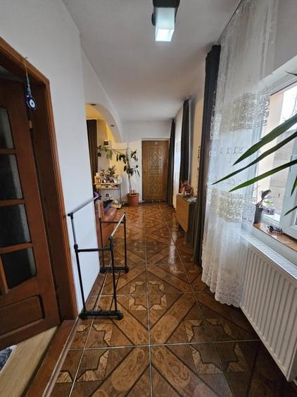 Casă individuală cu 3 camere cu Canalizare în Brestei