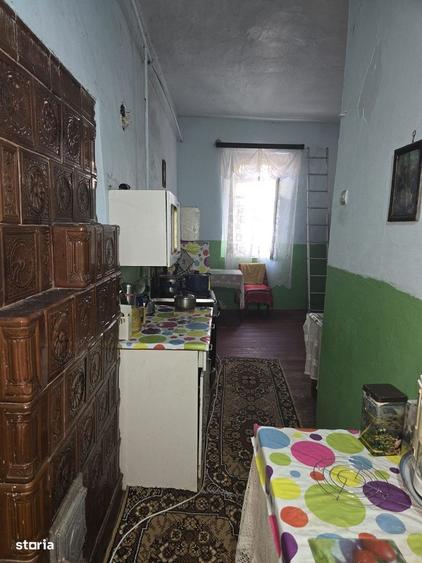 Casă cu 3 camere în Central