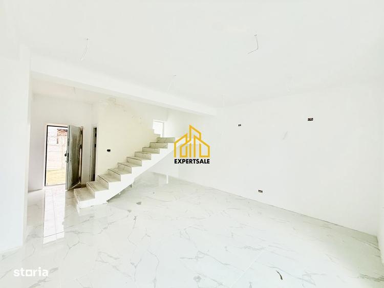 Casă cu 3 camere cu Teren 1139.36 Mp în Central