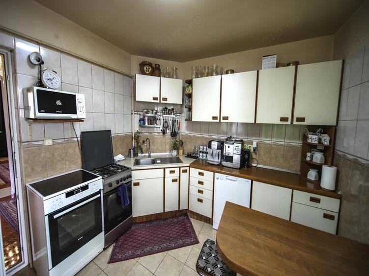 Casă cu Teren 250 Mp în Criș