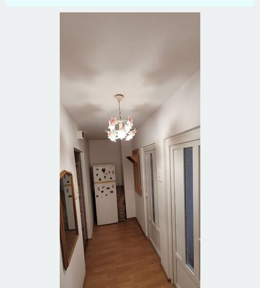 Apartament cu 3 camere semidecomandat în Exterior Vest