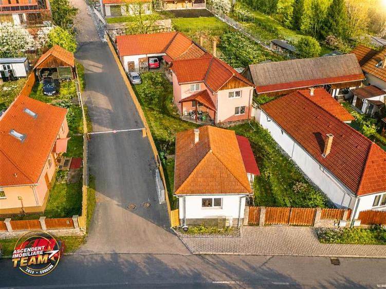 Casă individuală cu 2 camere cu Teren 186 Mp în Simeria