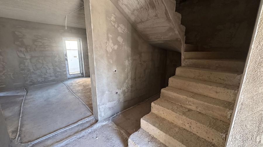 Duplex cu 4 camere cu Canalizare în Șelimbăr