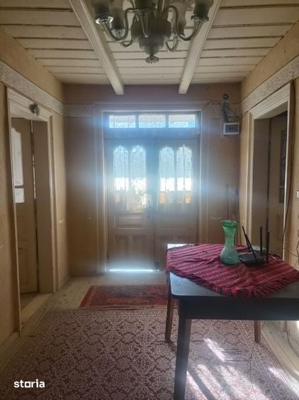 Casă cu 3 camere cu Teren 9000 Mp în Bucureștii Noi