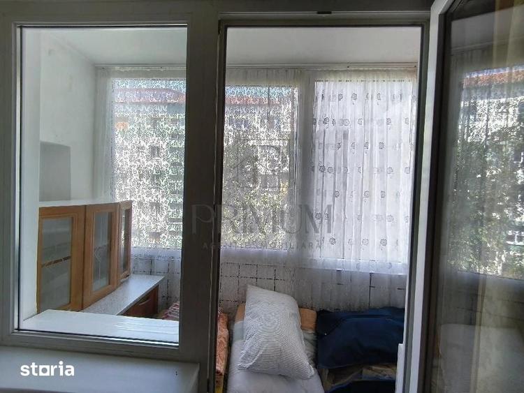 Apartament cu 2 camere semidecomandat în Girocului