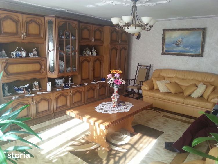 Casă cu 6 camere cu Teren 1000 Mp în Gura Humorului