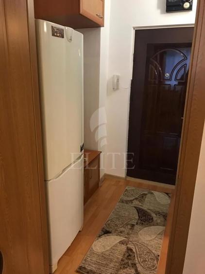 Garsoniera în zona Dambovitei - Expotransilvania - 9