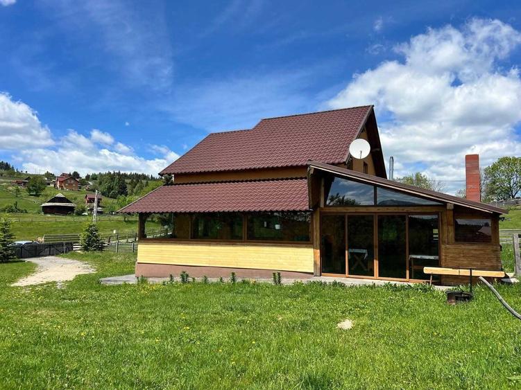 Casă cu 4 camere în Mărișel